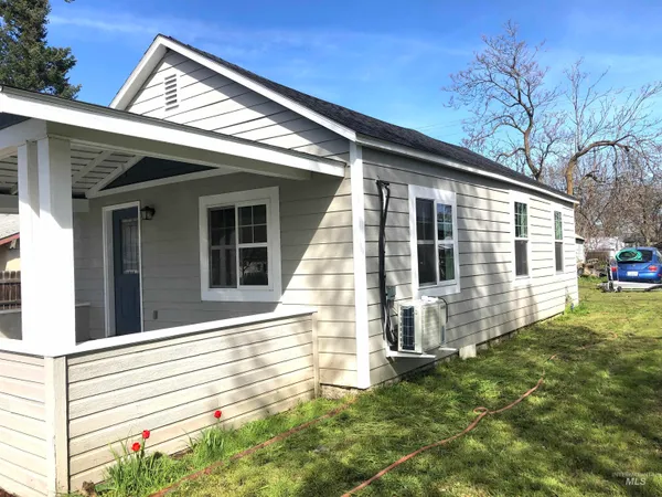 $210,000 | 717 10th Street, Clarkston, WA 99403