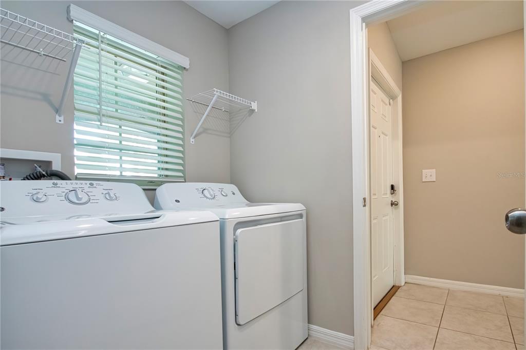 9437 Lemon Drop Loop Sun City Center, FL 33573 - Photo 62 of 86