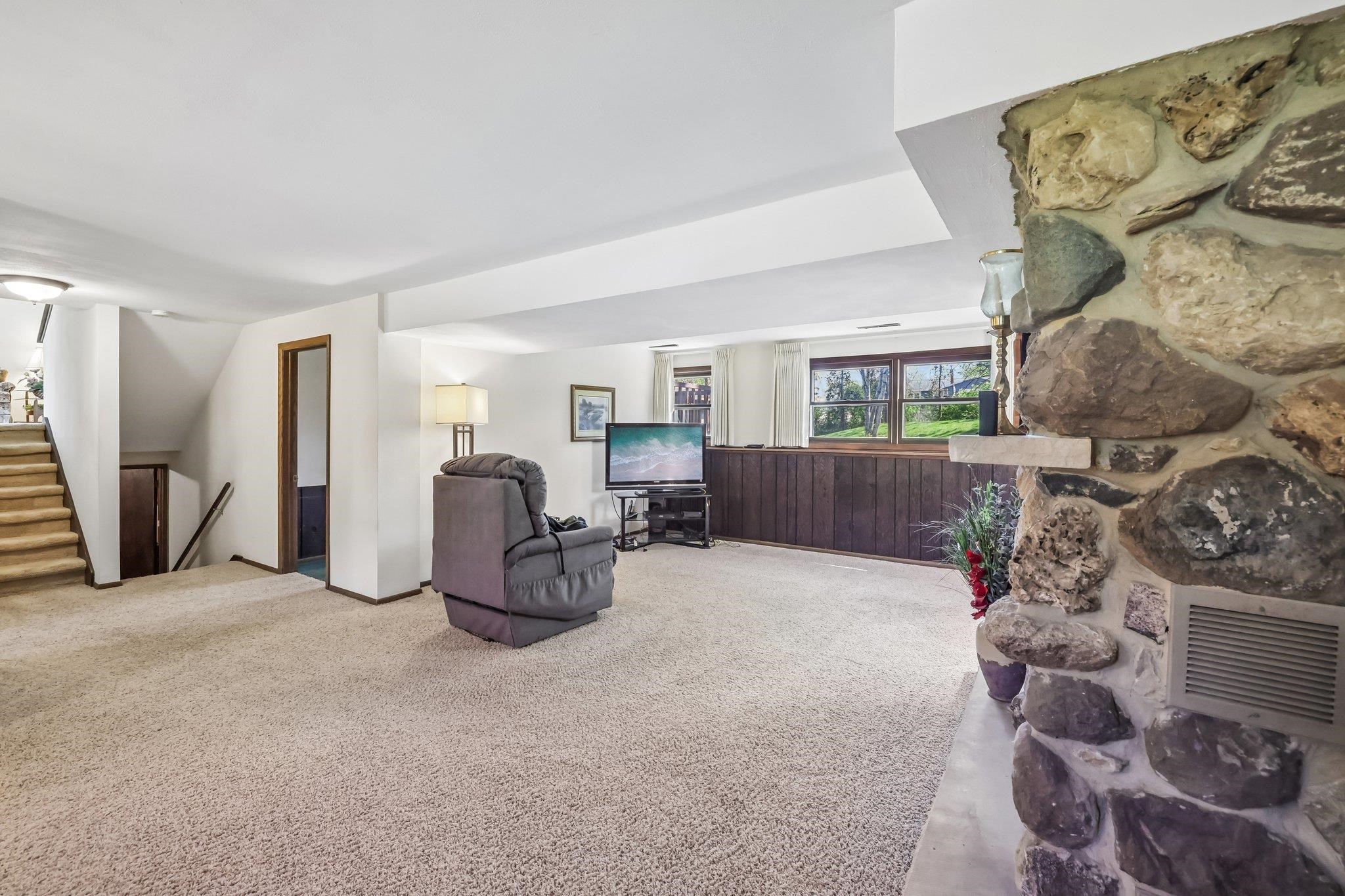 3745 Elna Road Madison, WI 53718 - Photo 26 of 45