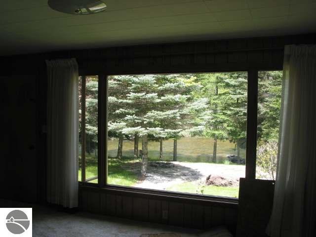 1833 East River Road Traverse City, MI 49696 - Photo 5 of 9 1663564-4.JPG