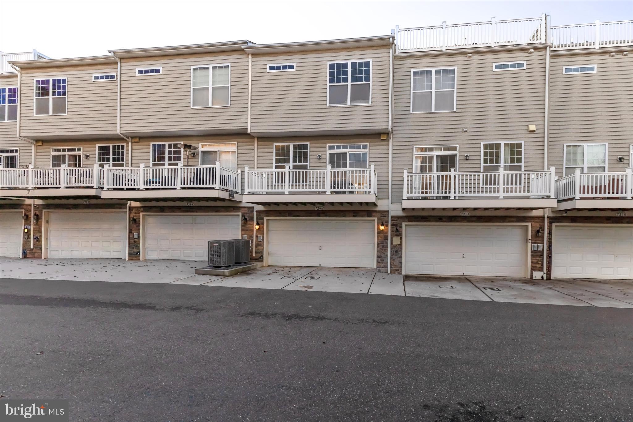 7206 Wood Meadow Way Lanham, MD 20706 - Photo 6 of 61 Rear View, Garage, Parking Spot