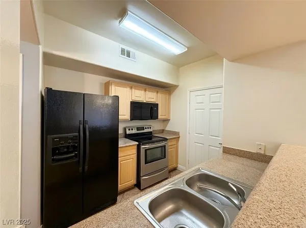 $259,500 | 8000 West Badura Avenue, Unit 1026, Las Vegas, NV 89113