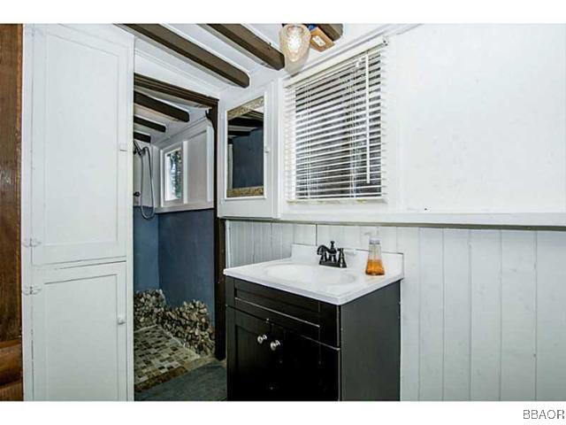 612 Millburn Road Lake Arrowhead, CA 92352 - Photo 14 of 22 Gallery Image 14