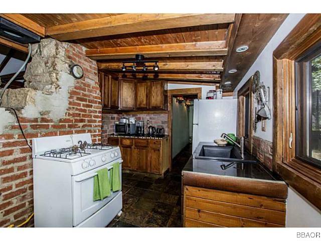 612 Millburn Road Lake Arrowhead, CA 92352 - Photo 9 of 22 Gallery Image 9