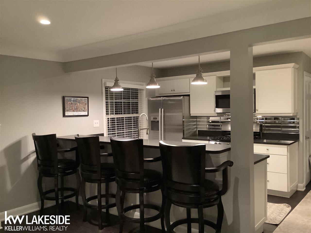 275 Lothrop Road Grosse Pointe Farms, MI 48236 - Photo 5 of 30