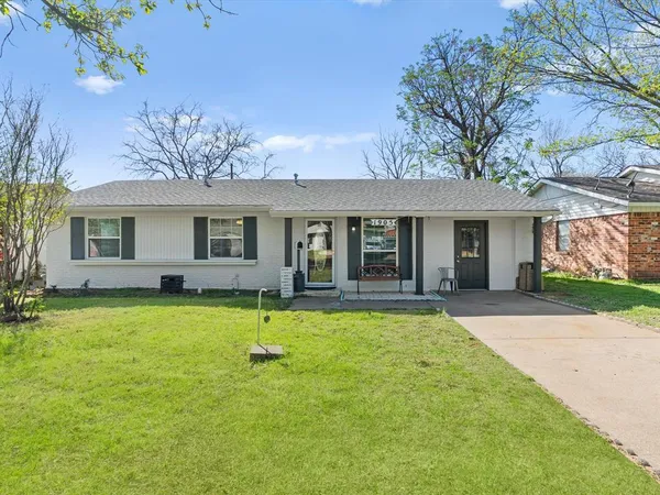 $279,900 | 1905 South Franklin Street, Irving, TX 75060