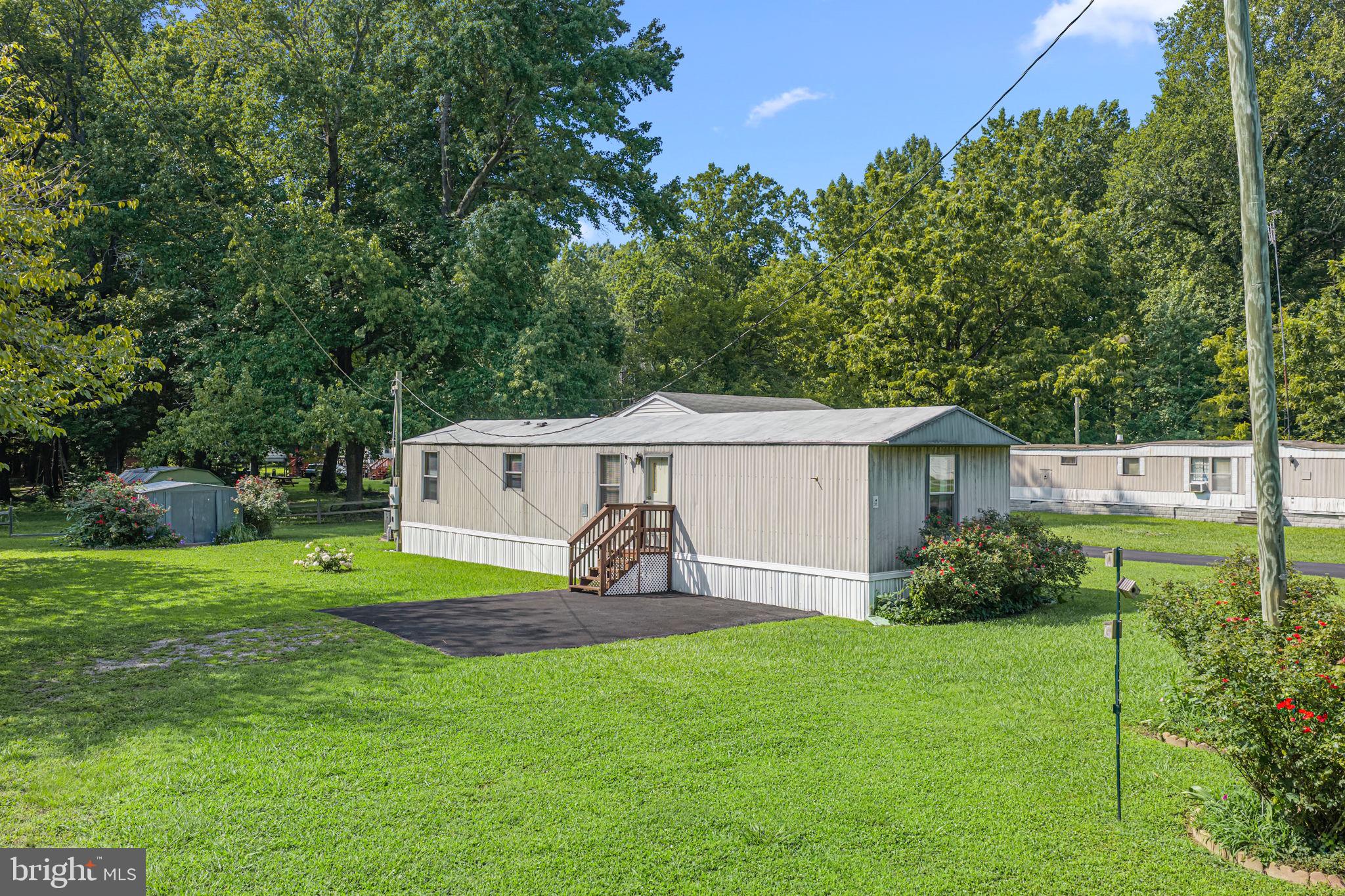 471 Burrells Marina Road Urbanna, VA 23175 - Photo 2 of 36 Gallery Image 2