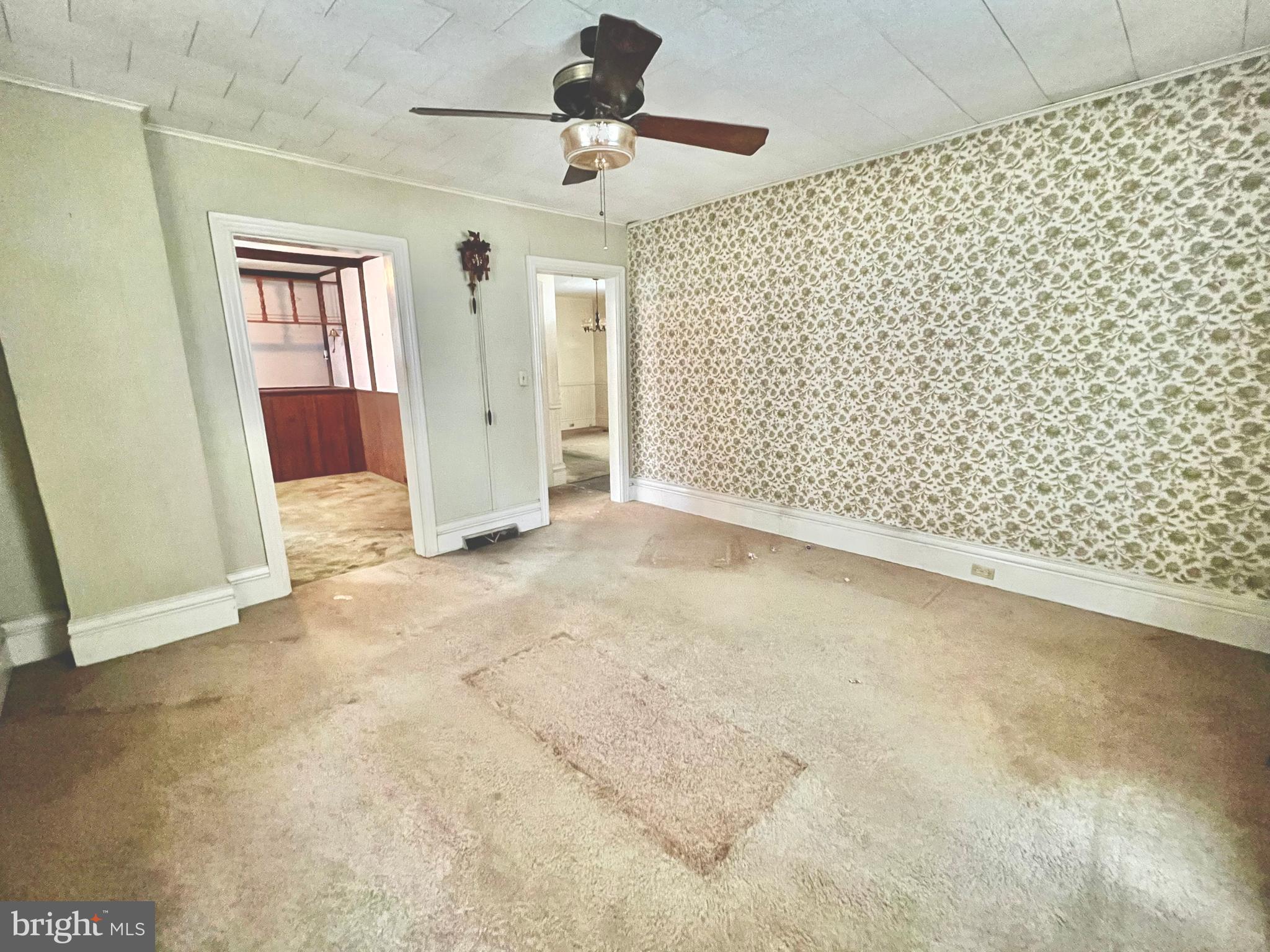 203 North Cedar Street Lititz, PA 17543 - Photo 6 of 34 an empty room with fan and windows