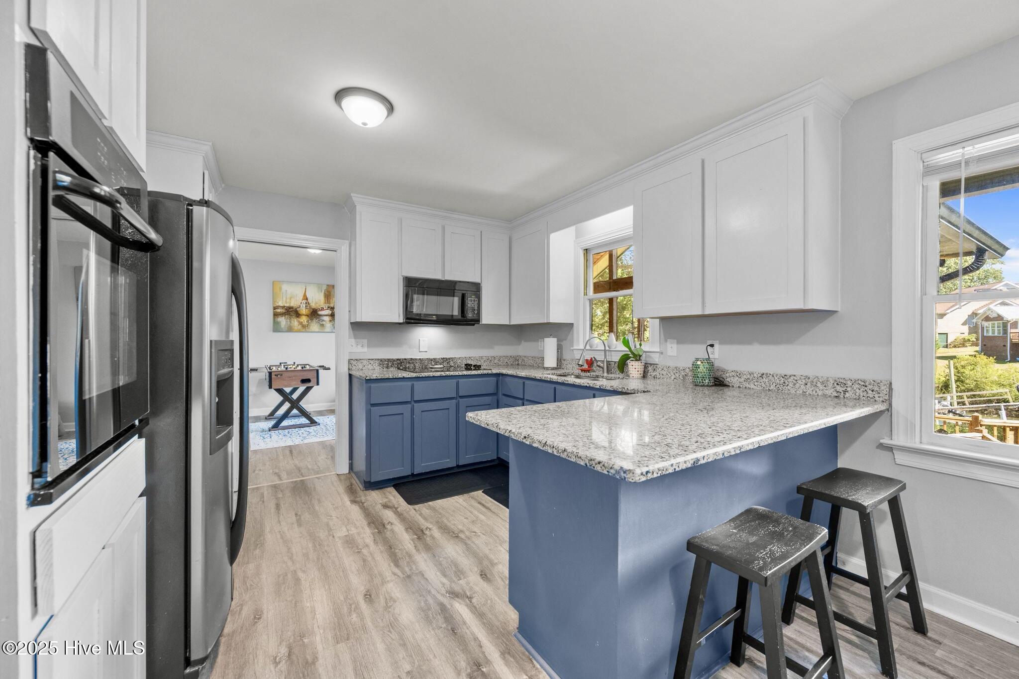 802 Sound View Drive Hampstead, NC 28443 - Photo 16 of 66 Main unit kitchen