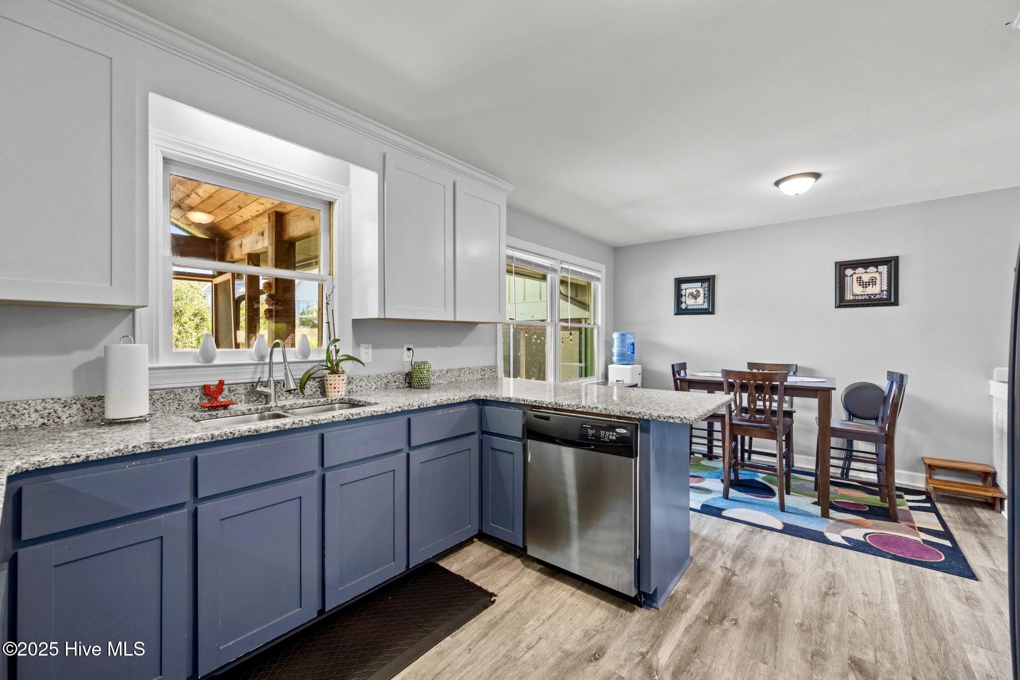 802 Sound View Drive Hampstead, NC 28443 - Photo 19 of 66 Main unit kitchen