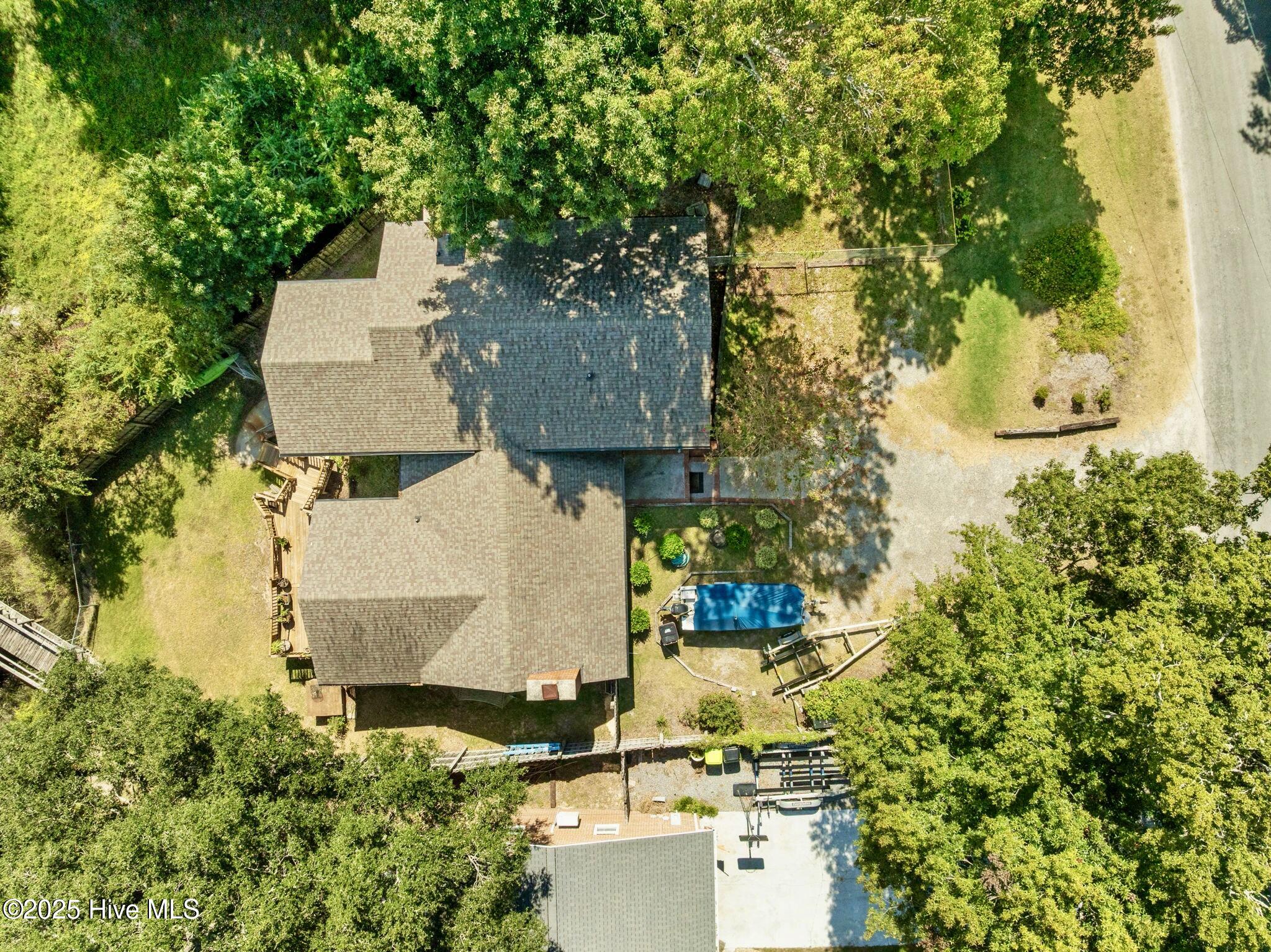 802 Sound View Drive Hampstead, NC 28443 - Photo 34 of 66 841AD508-81D3-4159-B2F3-9BDA6B5F05AB_1_2