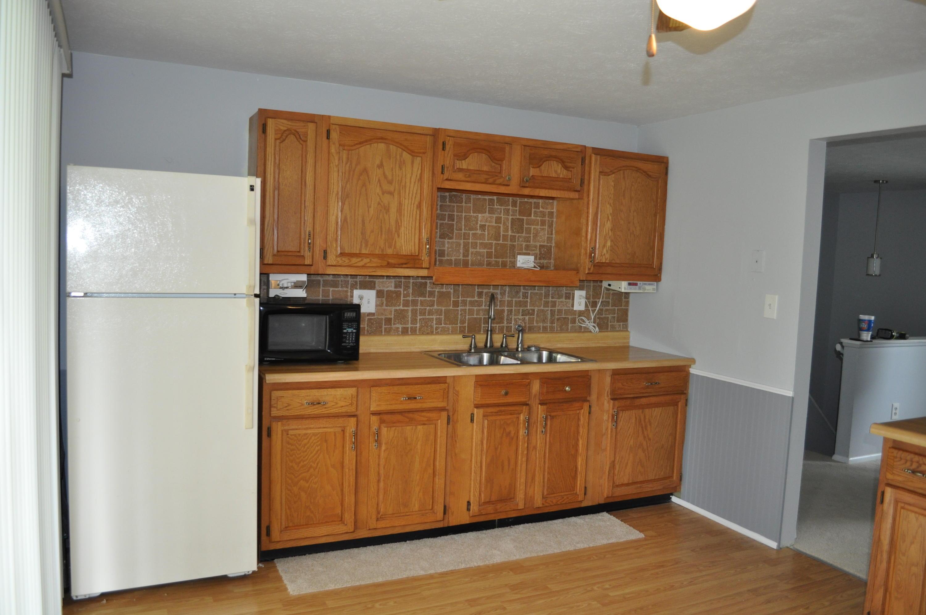 3147 Dunloe Road Columbus, OH 43232 - Photo 9 of 15 Gallery Image 9
