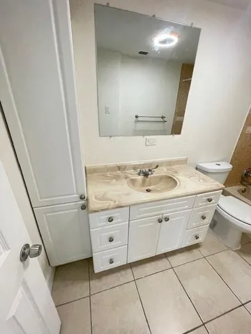 $2,700 | 109 Clifton Road, West Park, FL 33023