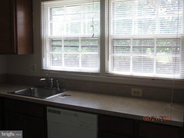 6351 Meriwether Lane Springfield, VA 22150 - Photo 5 of 15 Kitchen