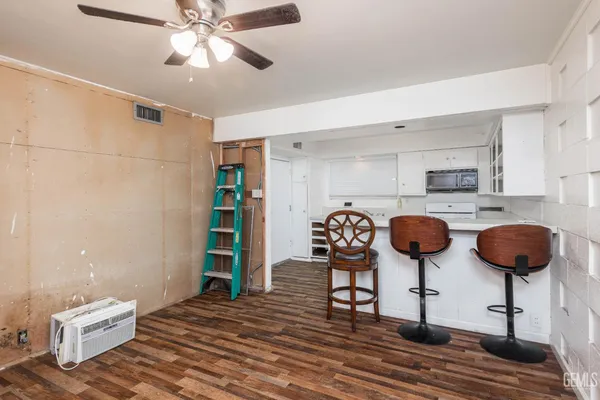 $165,000 | Undisclosed Address, Bakersfield, CA 93305