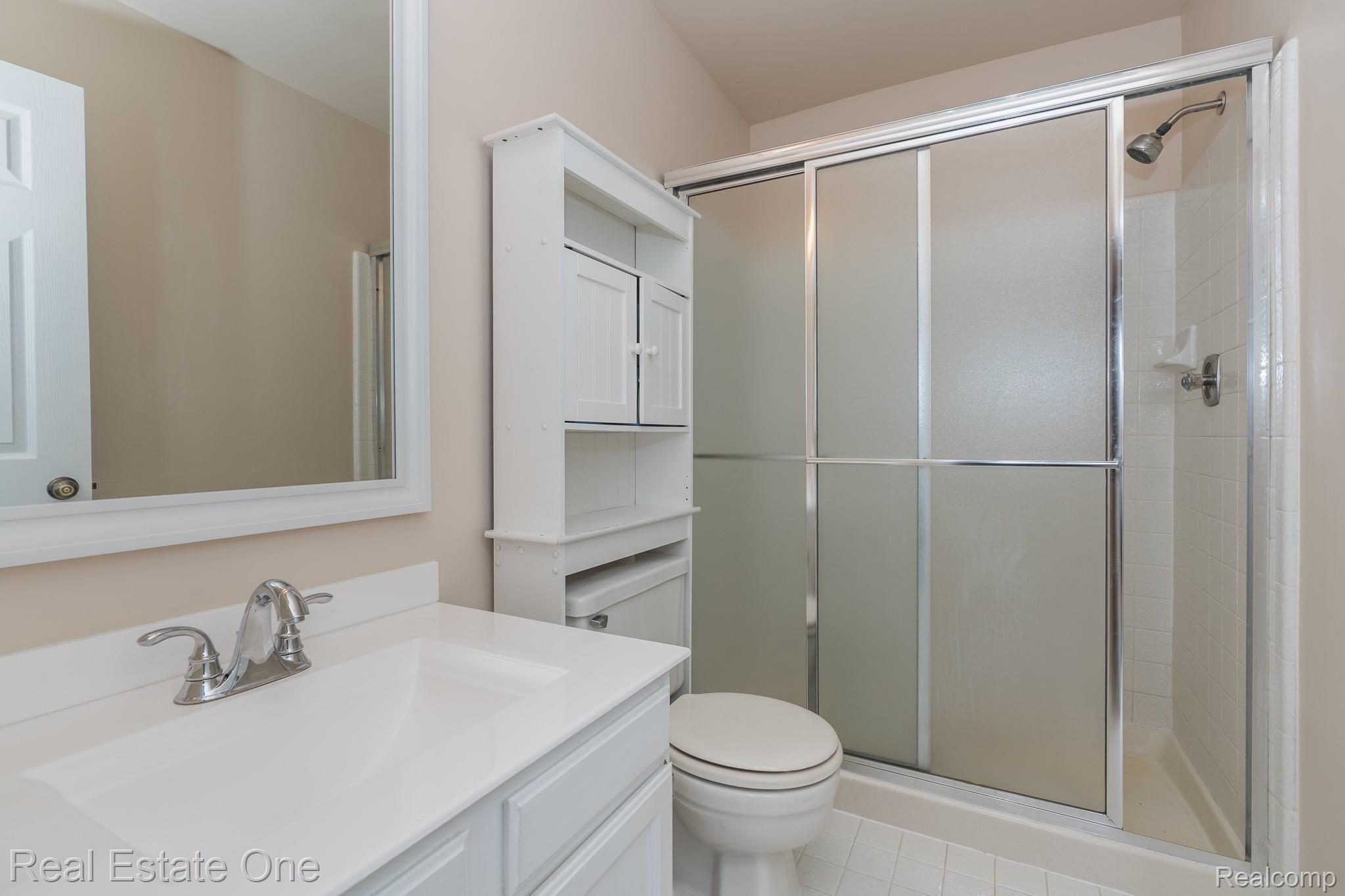 1370 Crescent Lane, Unit 302 Rochester, MI 48306 - Photo 23 of 41 Crescent MLS-W022.jpg