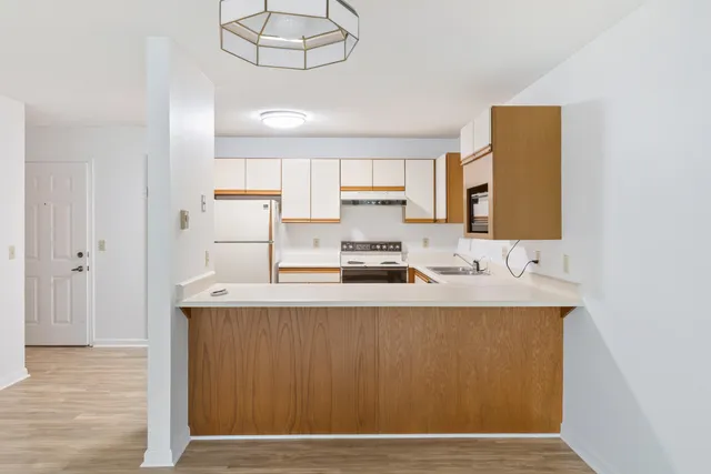 $595,000 | 215 East Grand Avenue, Unit 210, Old Orchard Beach, ME 04064