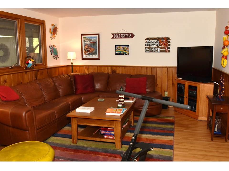 15 Point Breeze Road Wolfeboro, NH 03894 - Photo 8 of 16