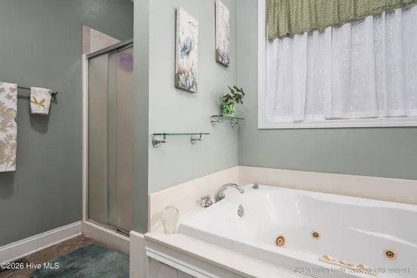 $575,000 | 109 Deep Creek Road, Chocowinity, NC 27817