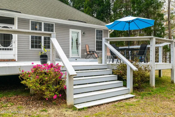 $575,000 | 109 Deep Creek Road, Chocowinity, NC 27817