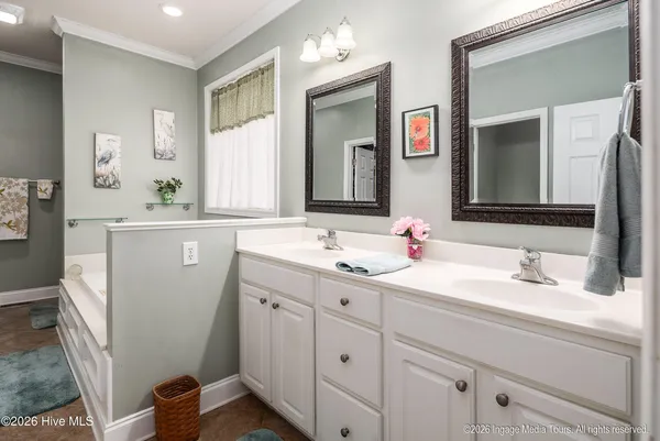 $575,000 | 109 Deep Creek Road, Chocowinity, NC 27817