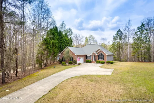 $575,000 | 109 Deep Creek Road, Chocowinity, NC 27817