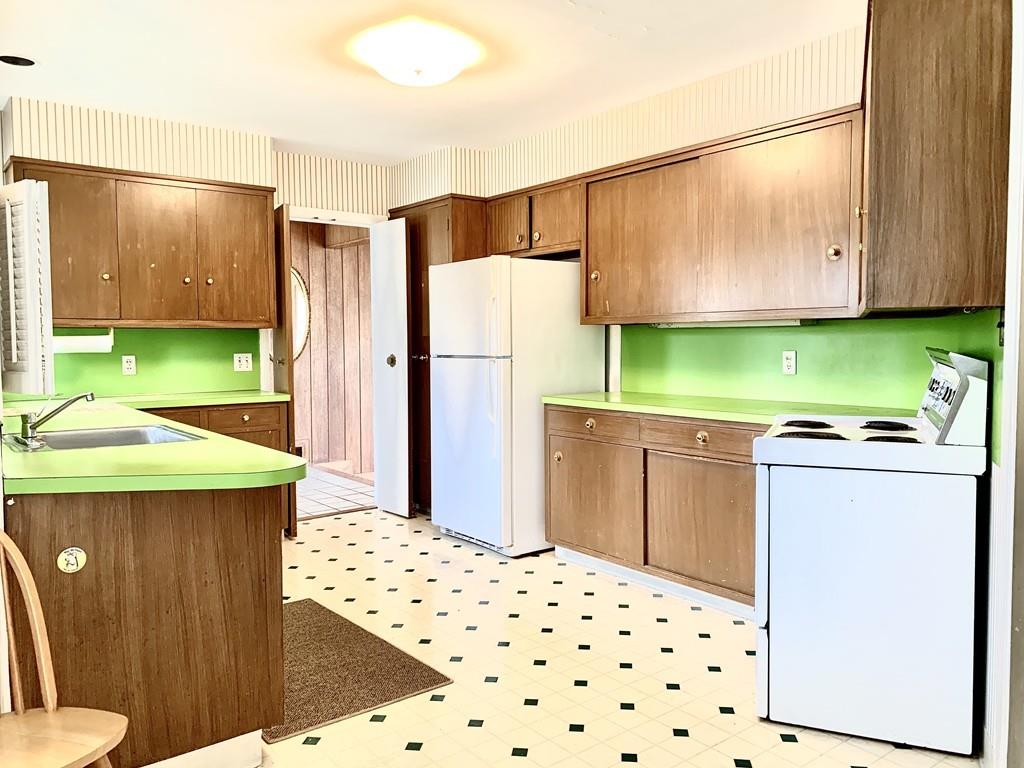 16 Oak Hill Road Worcester, MA 01609 - Photo 22 of 40 Gallery Image 22