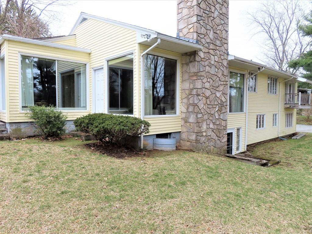 16 Oak Hill Road Worcester, MA 01609 - Photo 3 of 40 Gallery Image 3
