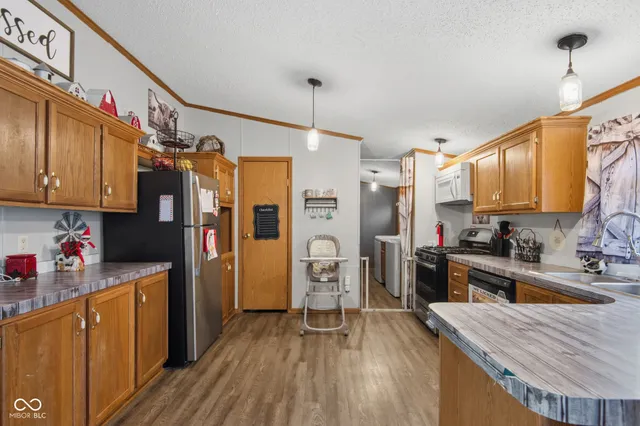 $179,900 | 4687 Breckenridge Drive, Columbus, IN 47203