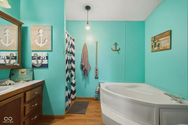 $179,900 | 4687 Breckenridge Drive, Columbus, IN 47203