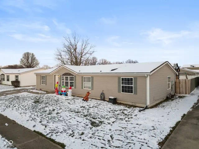 $179,900 | 4687 Breckenridge Drive, Columbus, IN 47203
