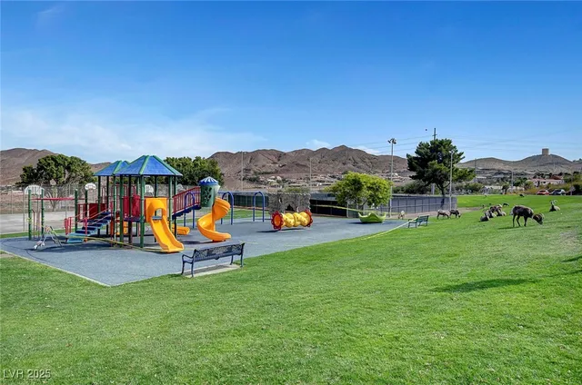 $450,000 | 105 Red Rock Road, Boulder City, NV 89005