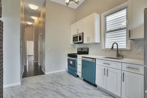 $3,200 | 126 75th Street, Unit 2, North Bergen, NJ 07047