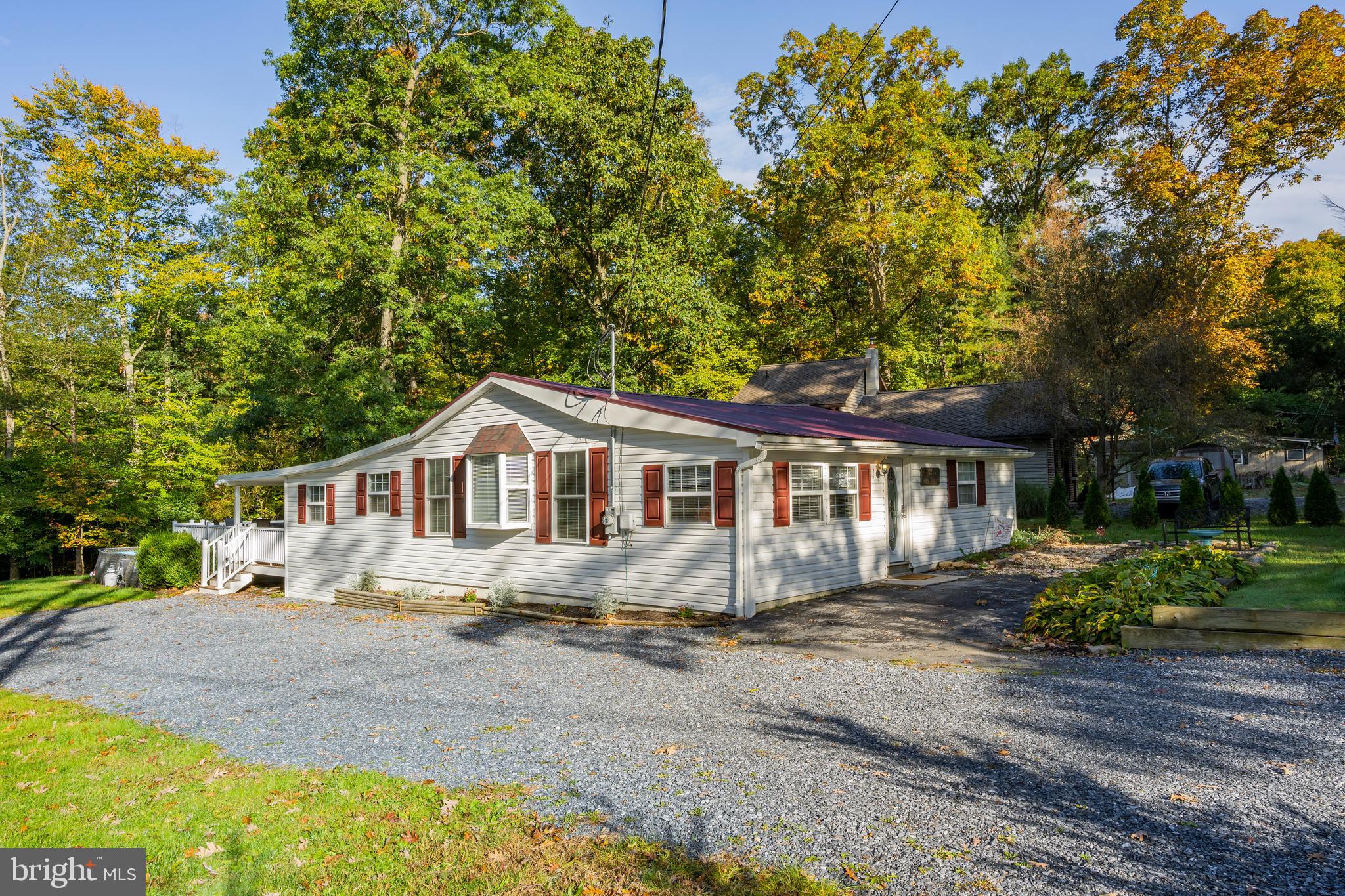 113 2nd Street Fredericksburg, PA 17026 - Photo 4 of 56