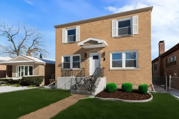 $369,000 | 9633 South Yale Avenue, Chicago, IL 60628