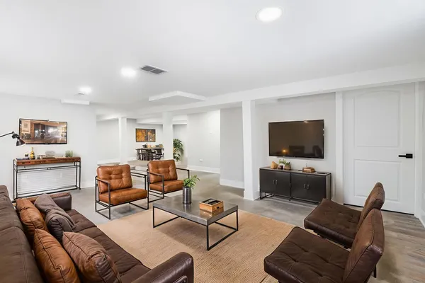 $369,000 | 9633 South Yale Avenue, Chicago, IL 60628
