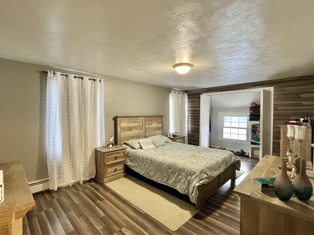 37 Chesterfield Avenue Springfield, MA 01118 - Photo 11 of 36