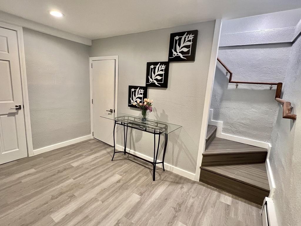 37 Chesterfield Avenue Springfield, MA 01118 - Photo 17 of 36