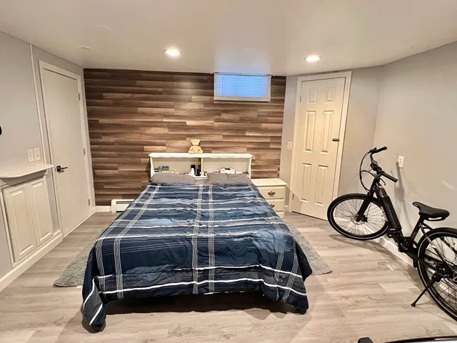 $314,900 | 37 Chesterfield Avenue, Springfield, MA 01118