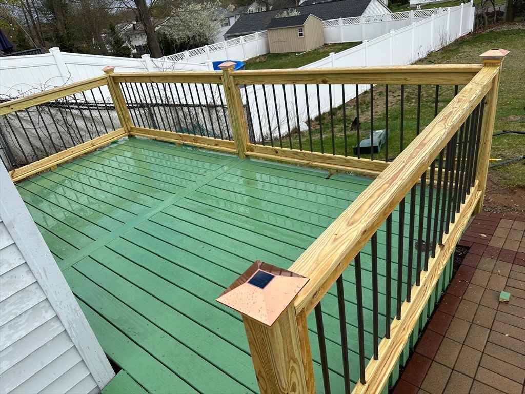 37 Chesterfield Avenue Springfield, MA 01118 - Photo 27 of 36