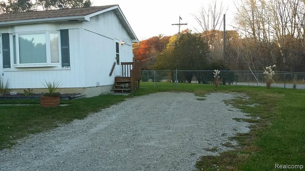 8612 Pettysville Road Pinckney, MI 48169 - Photo 13 of 13 pet5.jpg