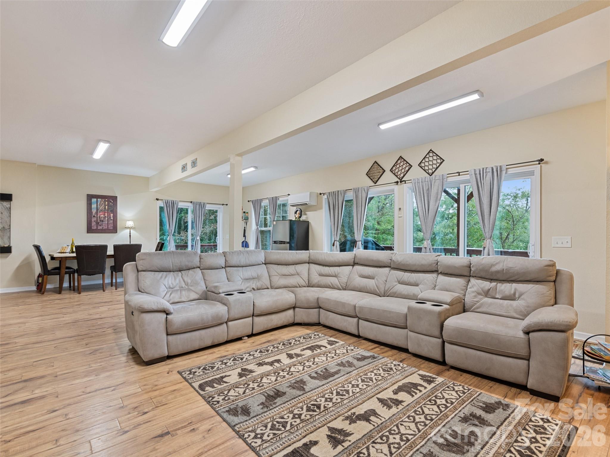 404 Loop Road Clyde, NC 28721 - Photo 26 of 48 Gallery Image 26