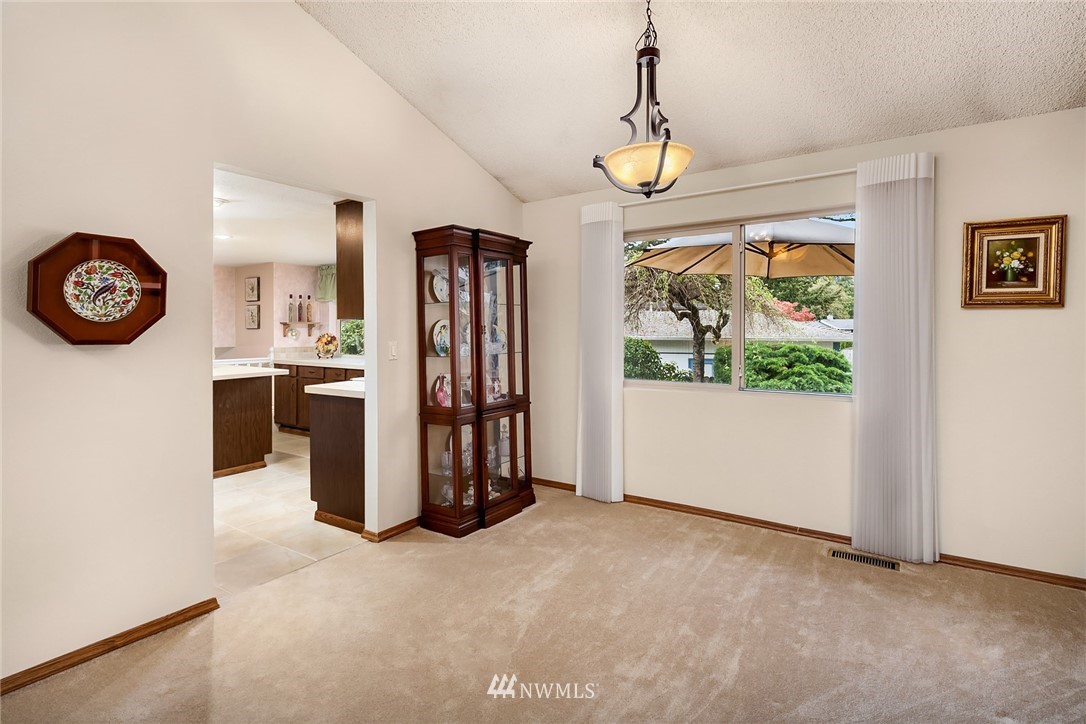 4342 Northeast 22nd Court Renton, WA 98059 - Photo 5 of 19