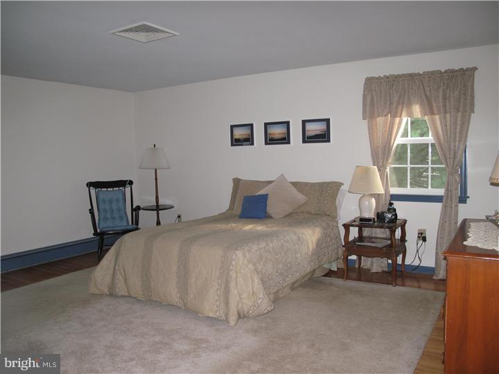 20 Countryside Drive Doylestown, PA 18901 - Photo 8 of 16 Bedroom - Main