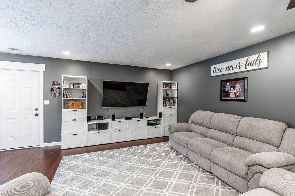 3248 Raccoon Valley Road Granville, OH 43023 - Photo 5 of 29 Gallery Image 5