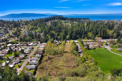 $3,000,000 | 331 Chuckanut Drive North, Bellingham, WA 98229
