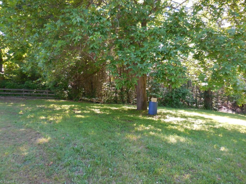 2003 Hickswood Road High Point, NC 27265 - Photo 3 of 11
