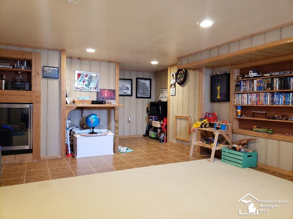 642 Laplaisance Road Monroe, MI 48161 - Photo 20 of 26