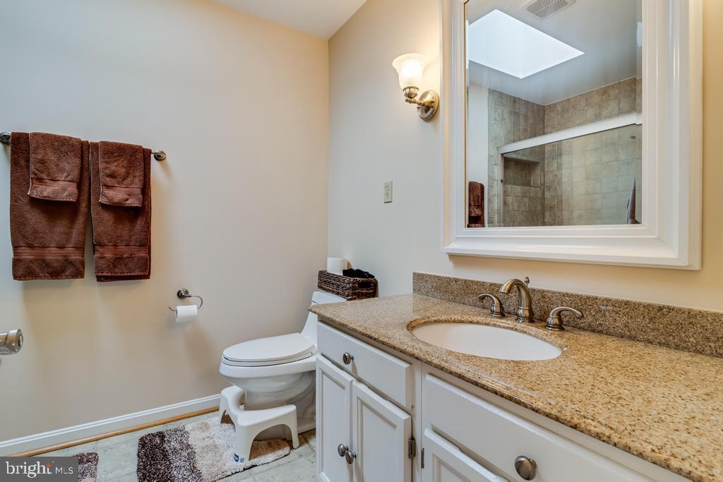 140 Morgans Ridge Road La Plata, MD 20646 - Photo 39 of 72 Upper Hall Bath