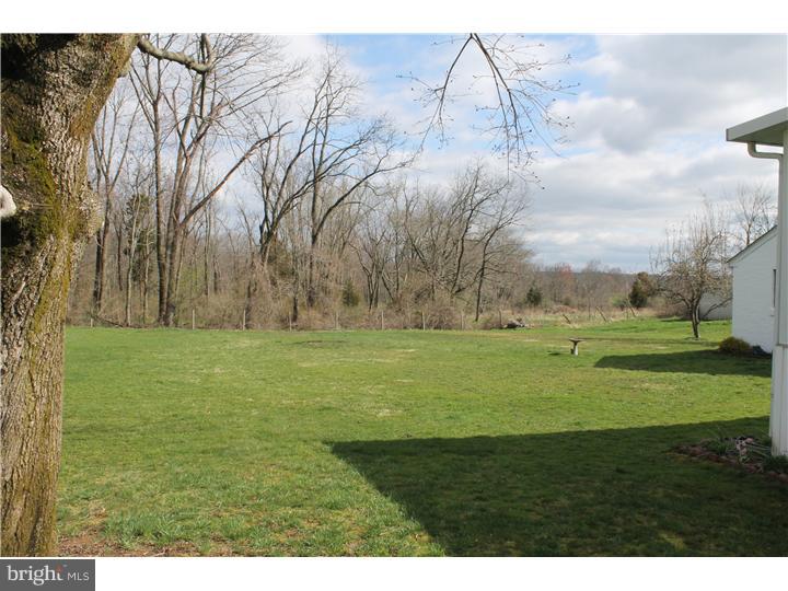 168 New Galena Road Line Lexington, PA 18932 - Photo 5 of 21 View in Back